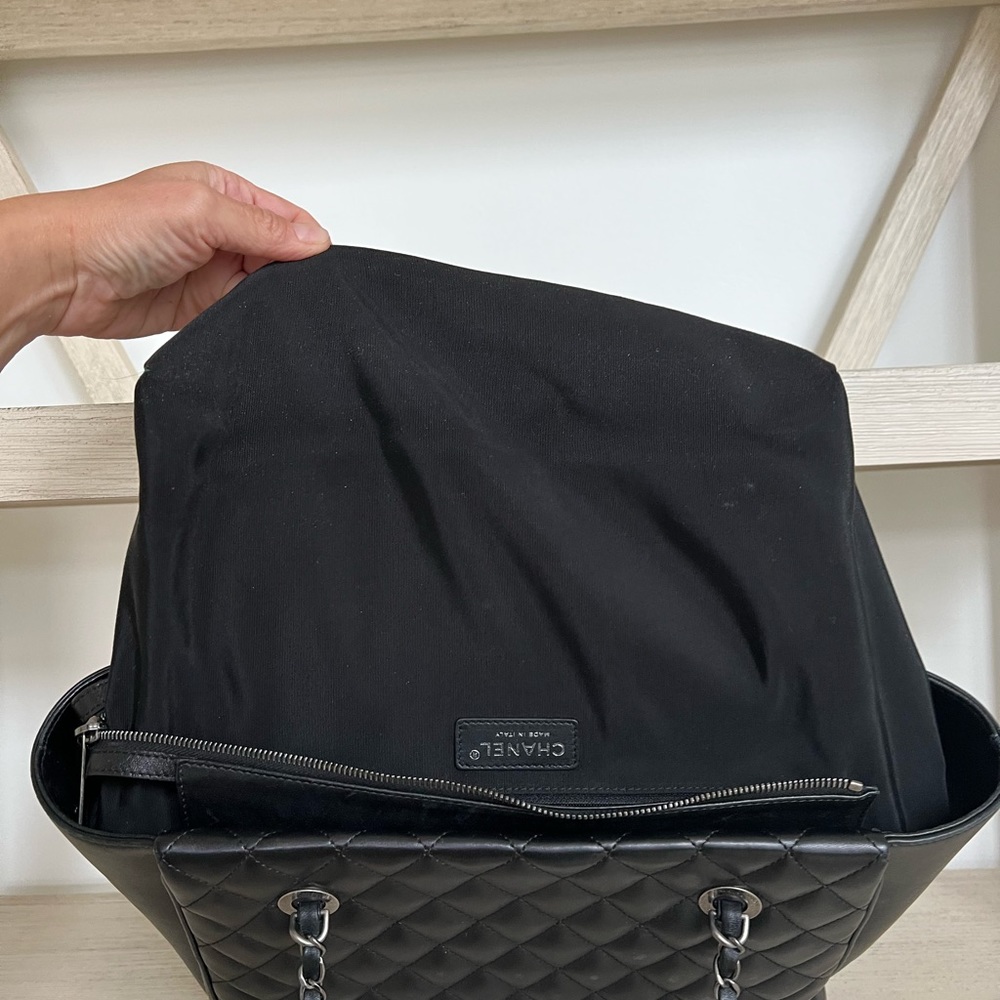 Chanel Quilted Tote - Picture 7 of 15